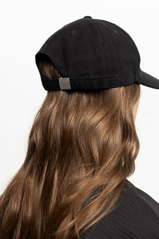 "Lips" Embroidered Baseball Cap-Black and Black