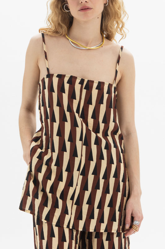 Longline Cami with thin straps and geometric print, featuring a relaxed fit and straight neckline.
