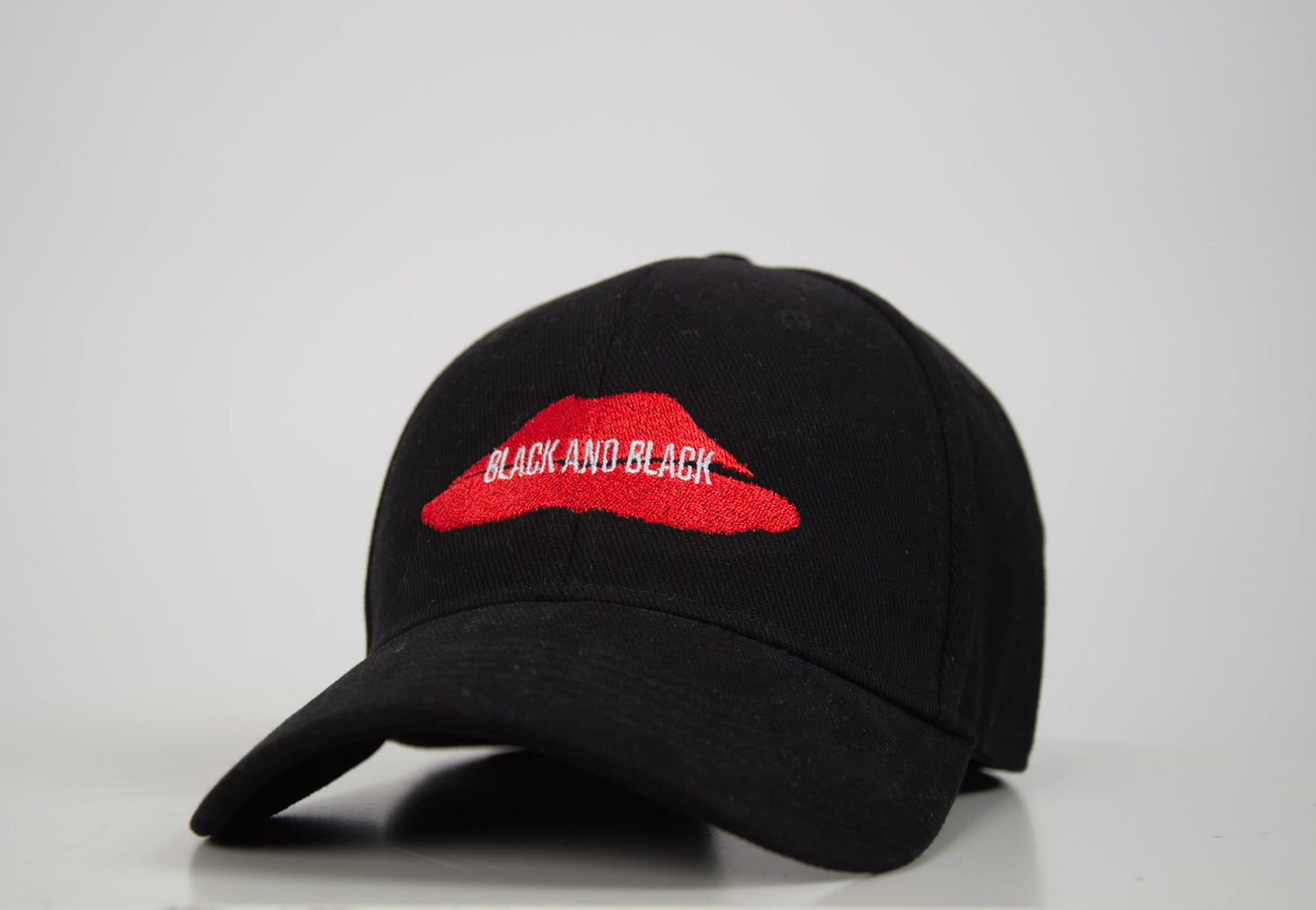 "Lips" Embroidered Baseball Cap-Black and Black