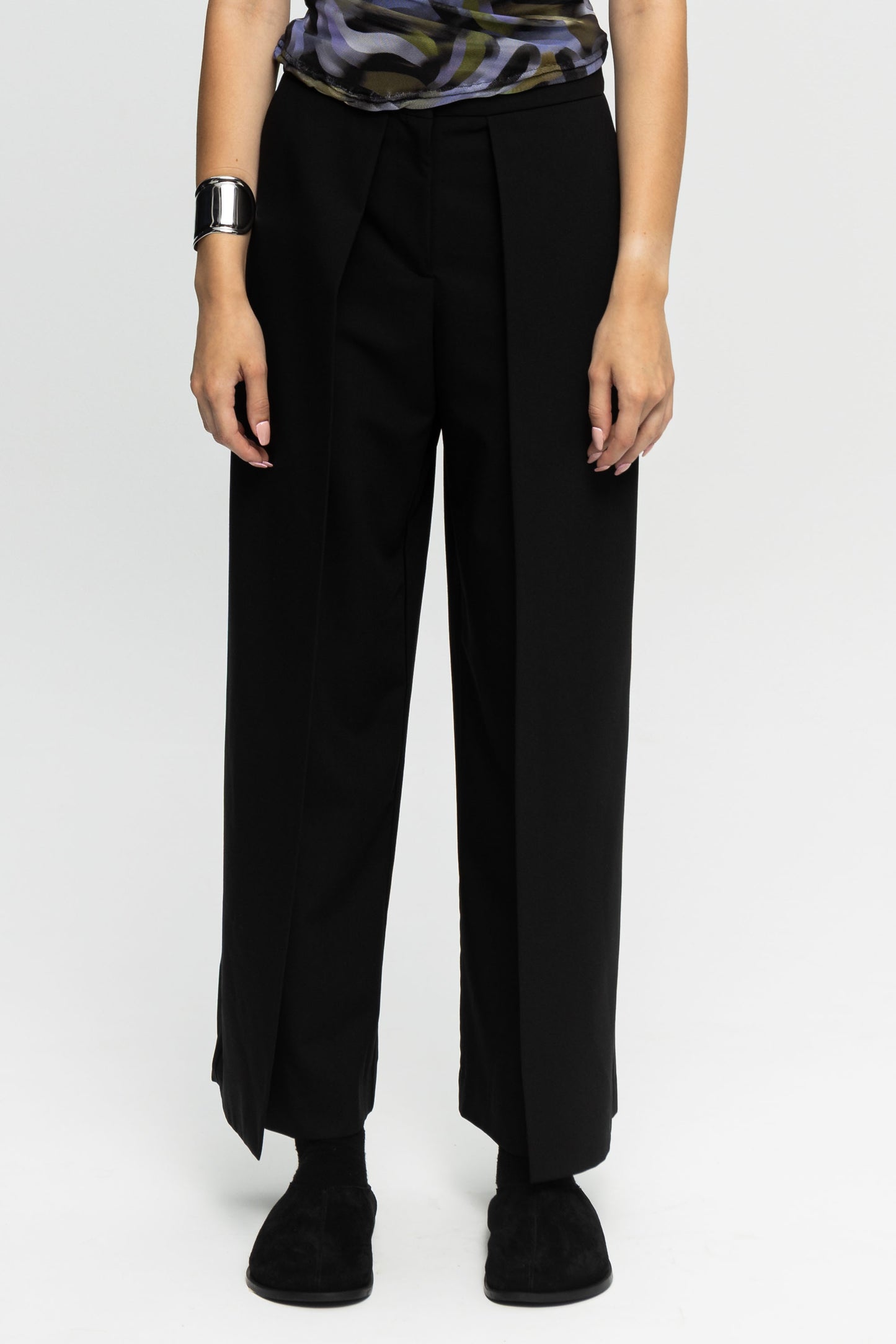 Black Pleated Trousers-Black and Black