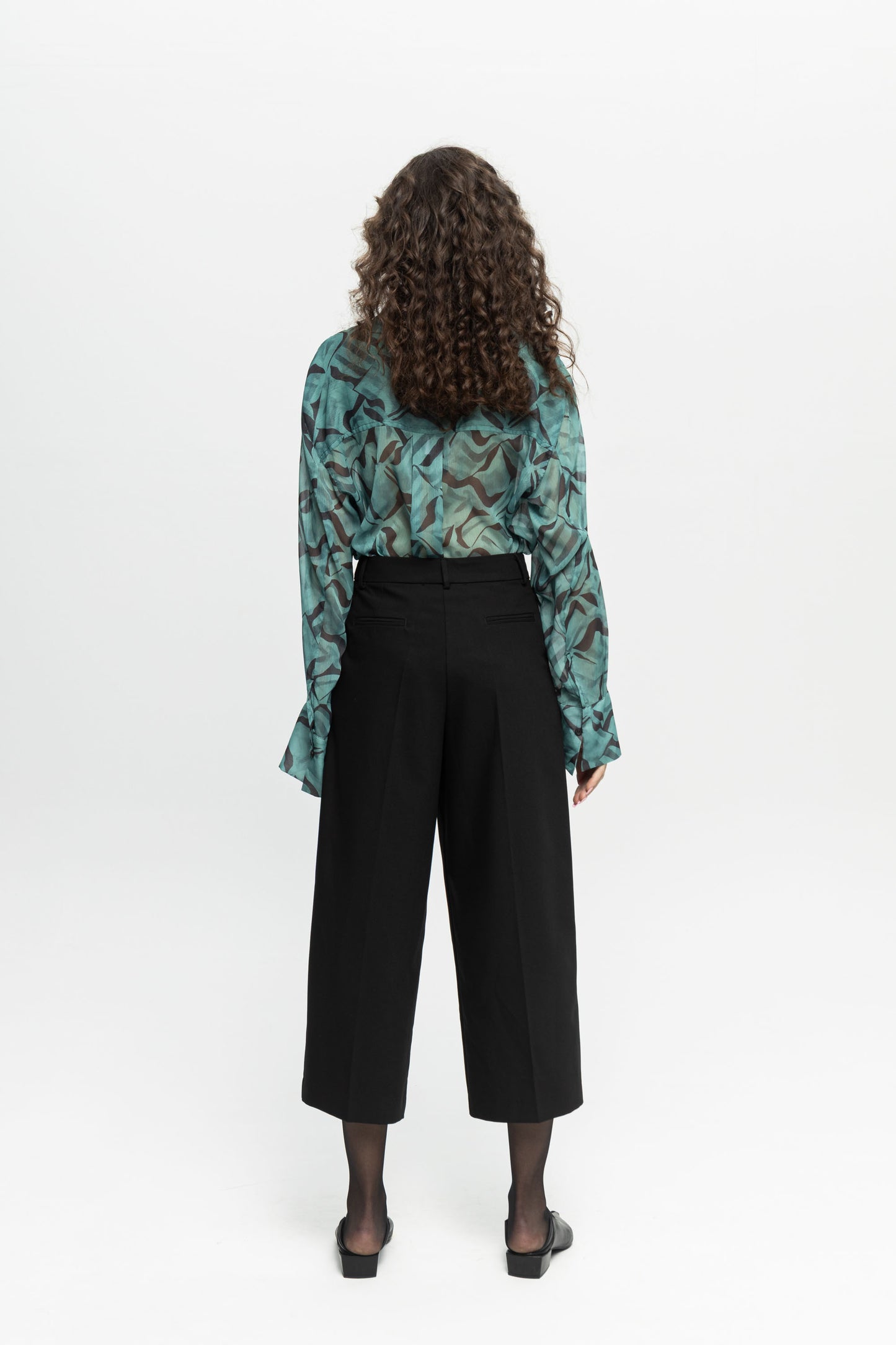 Cropped Trousers-Black and Black