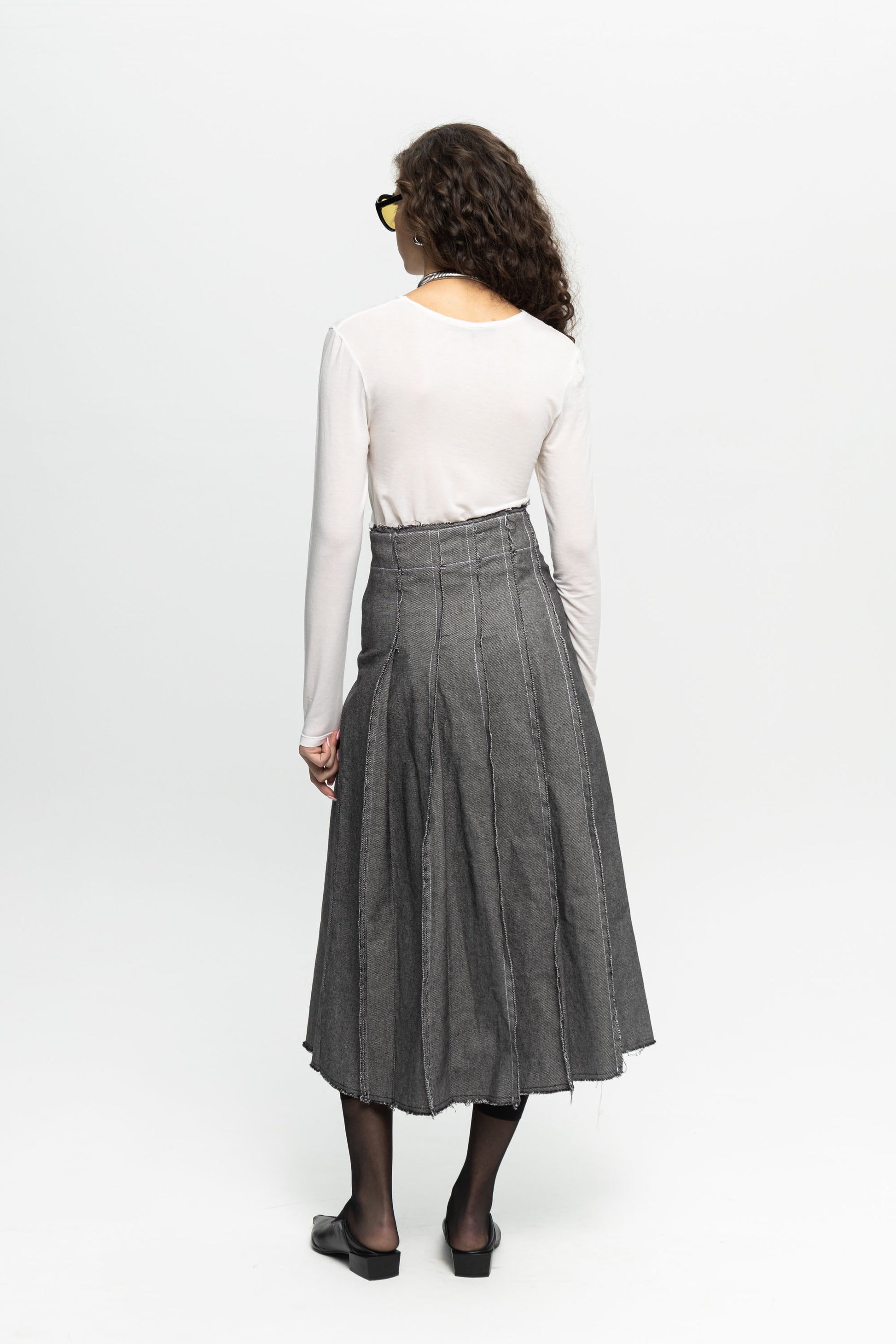 Crewneck Blouse-Black and Black