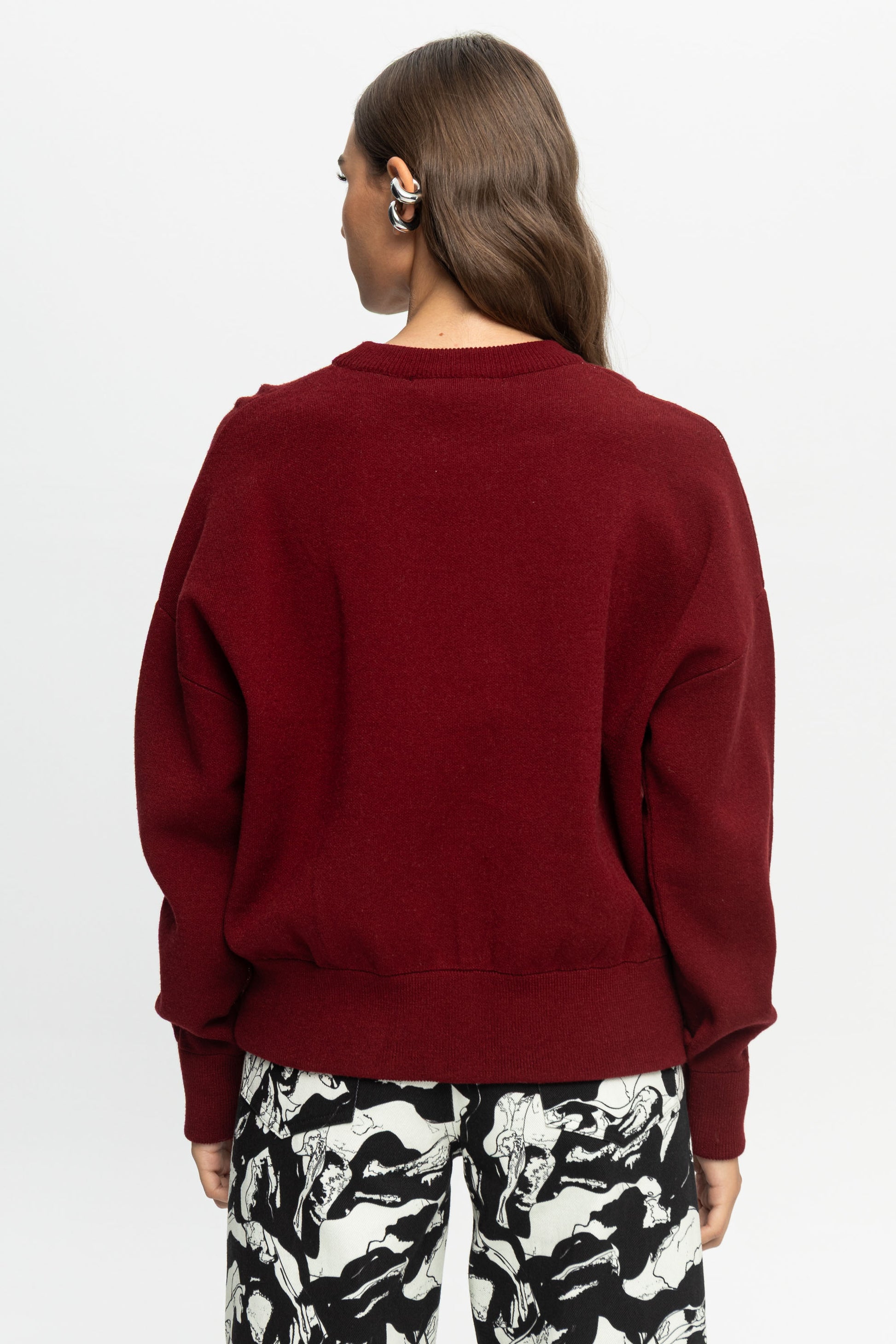 "B&B?" Knit Blouse-Black and Black