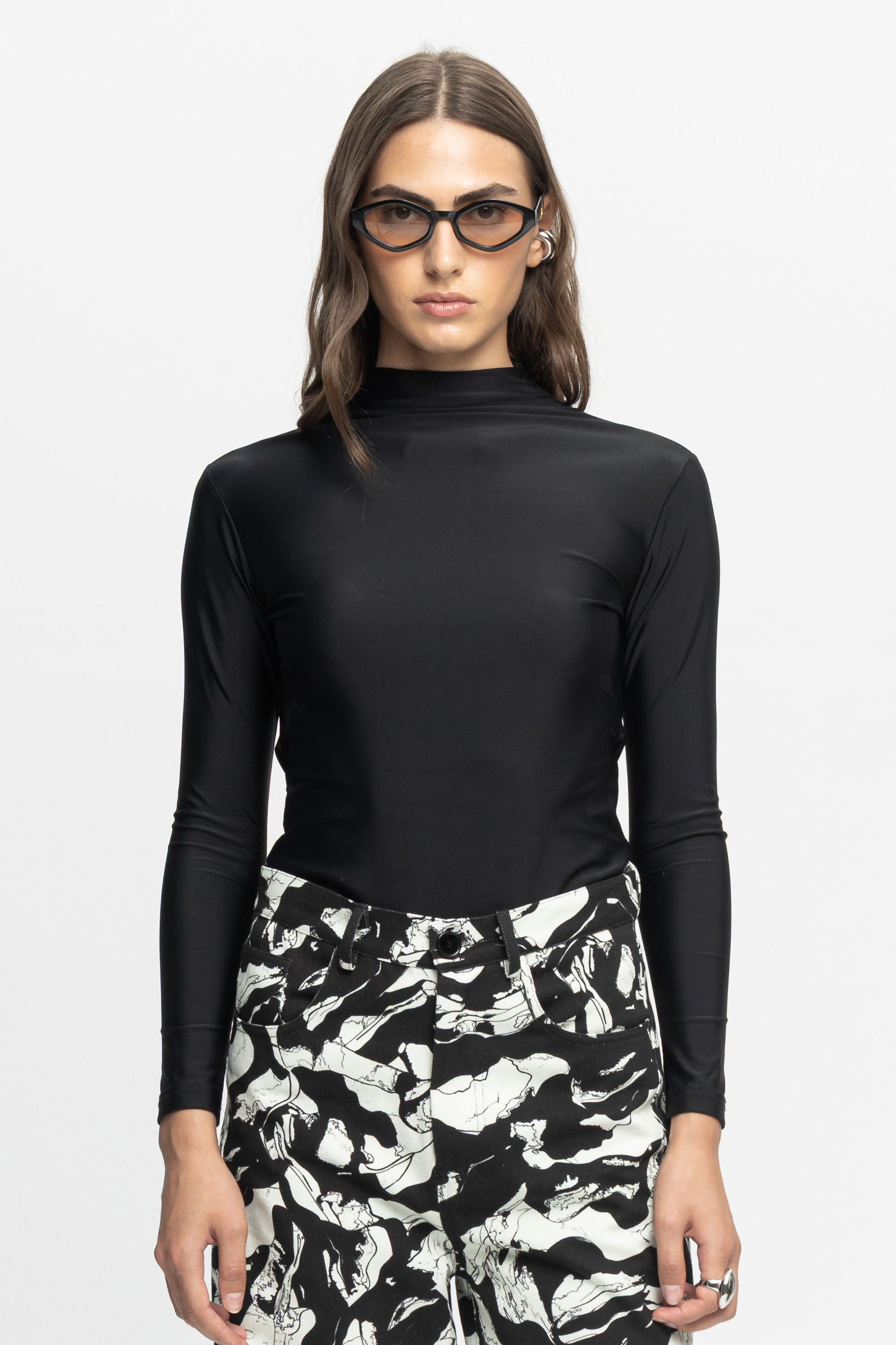Open-Back Blouse-Black and Black