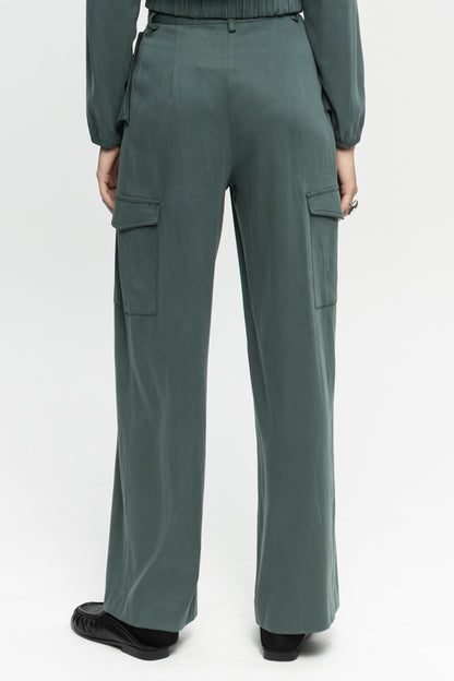 Pleated Wide-Leg Cargo Pants-Black and Black