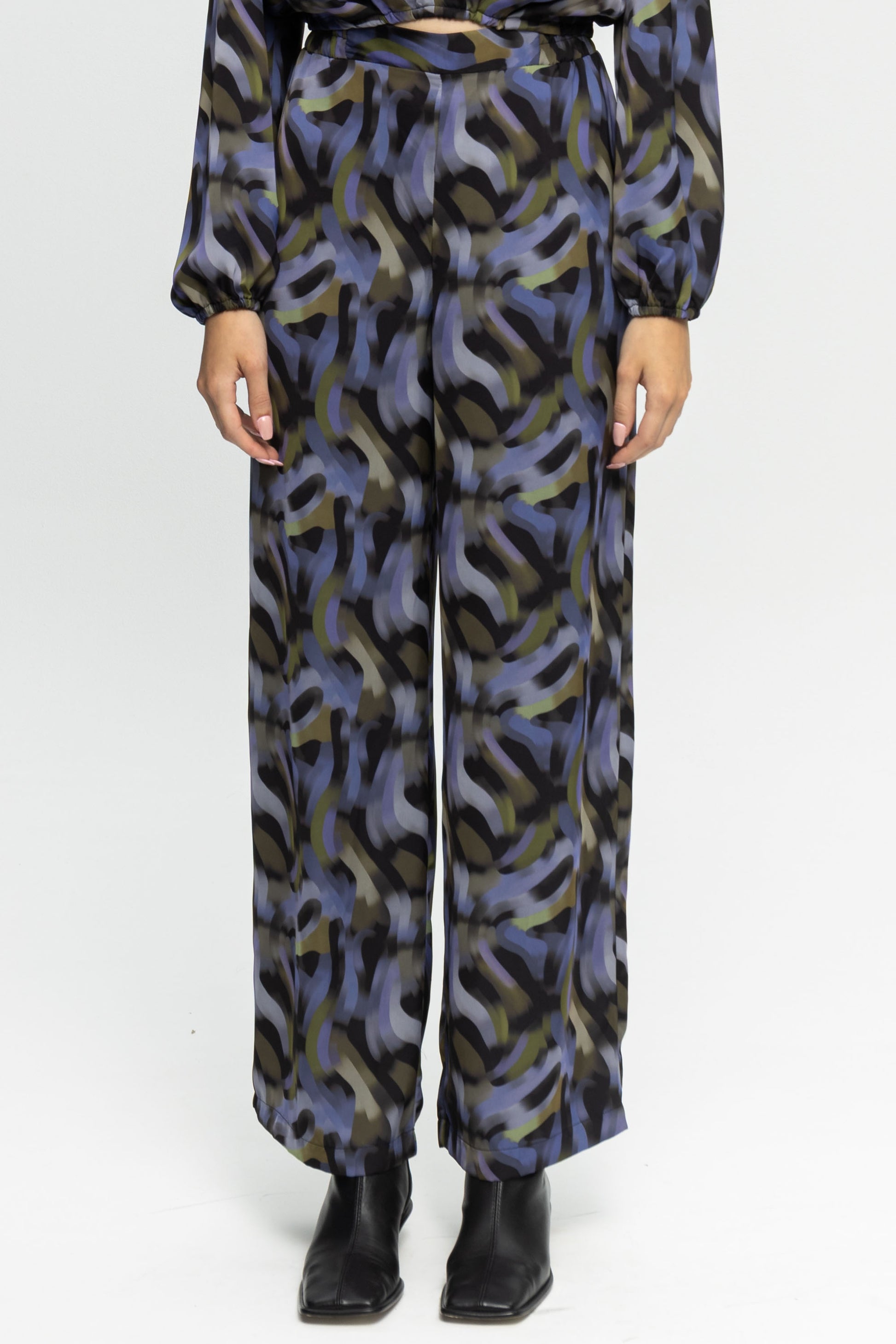 "Purple Haze" Satin Pants-Black and Black