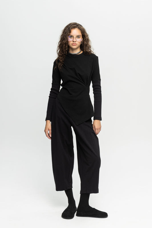 Rip-Sleeved Top-Black and Black