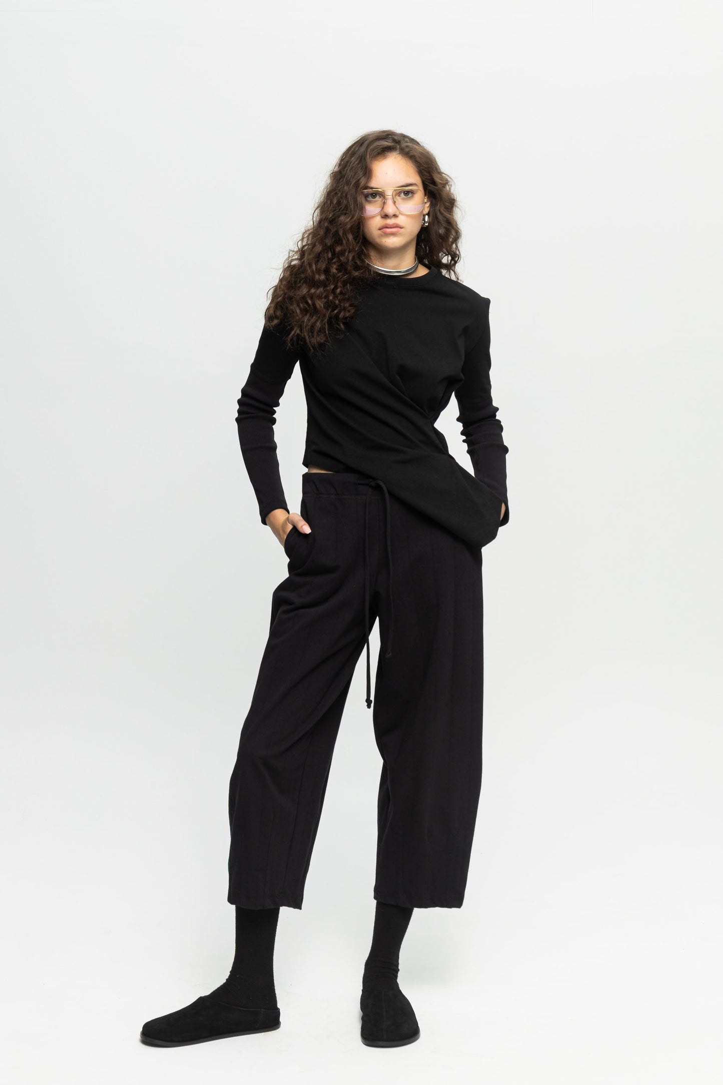 Cropped Wide-Leg Pants-Black and Black