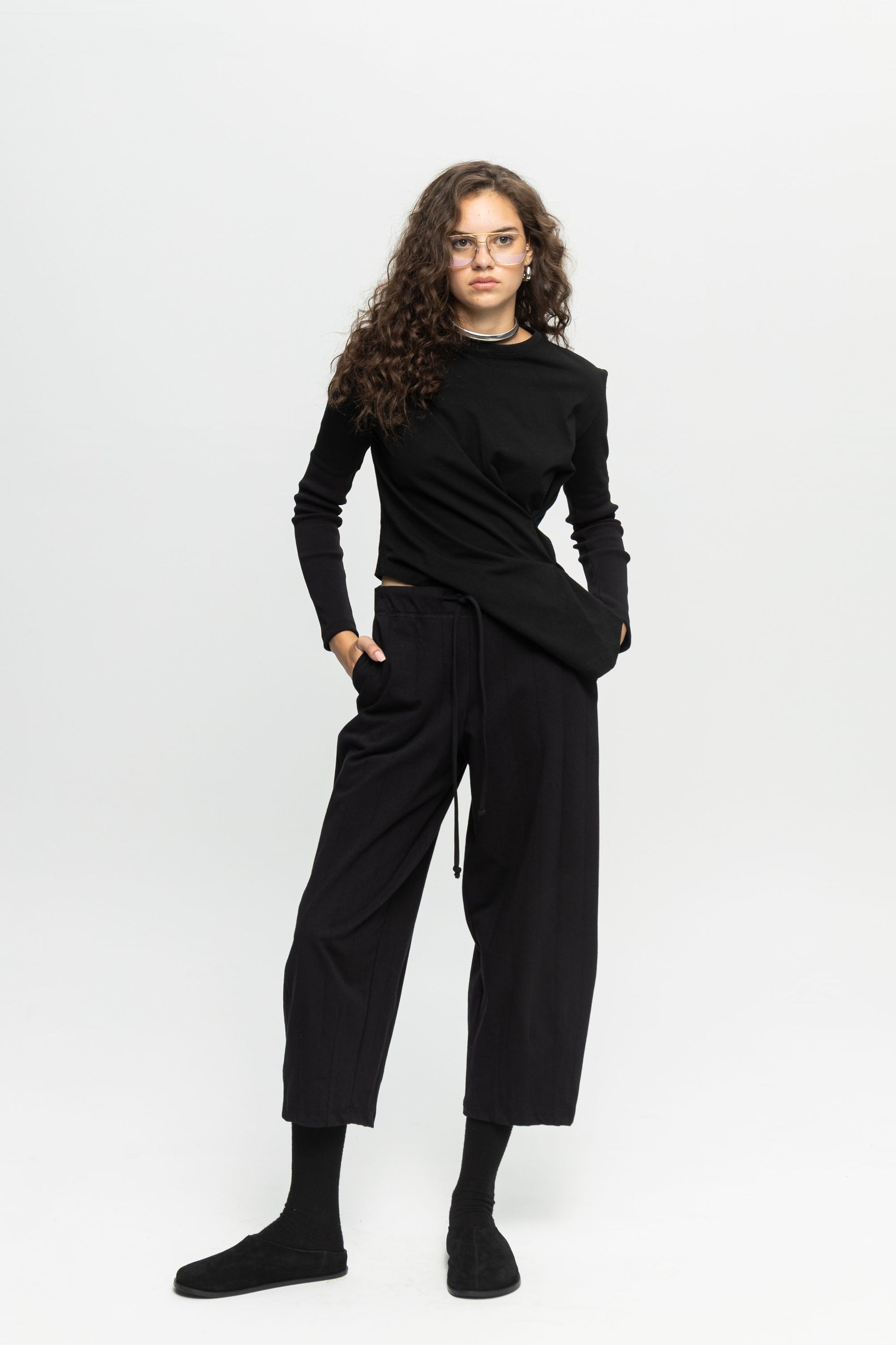 Cropped Wide-Leg Pants-Black and Black