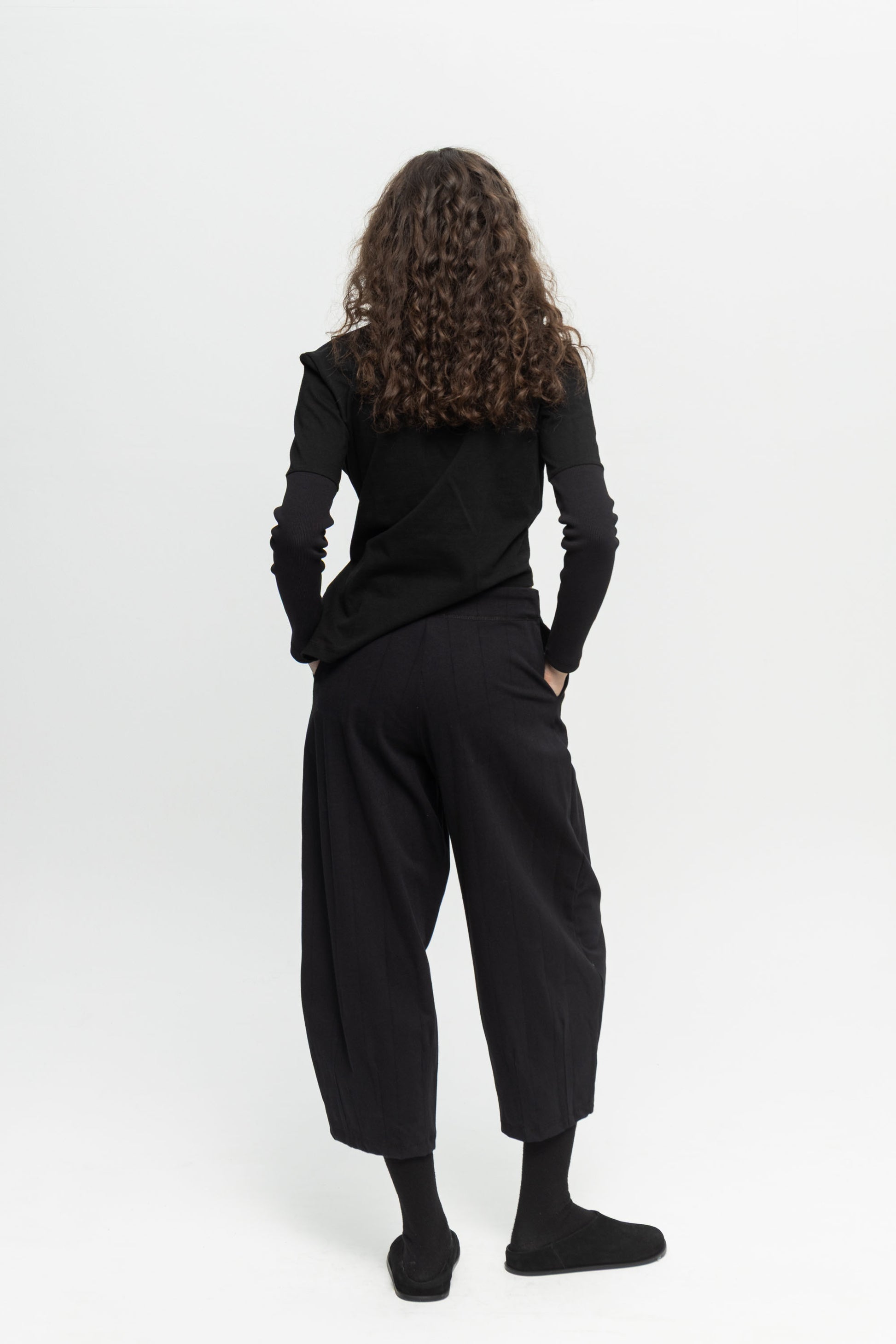 Cropped Wide-Leg Pants-Black and Black