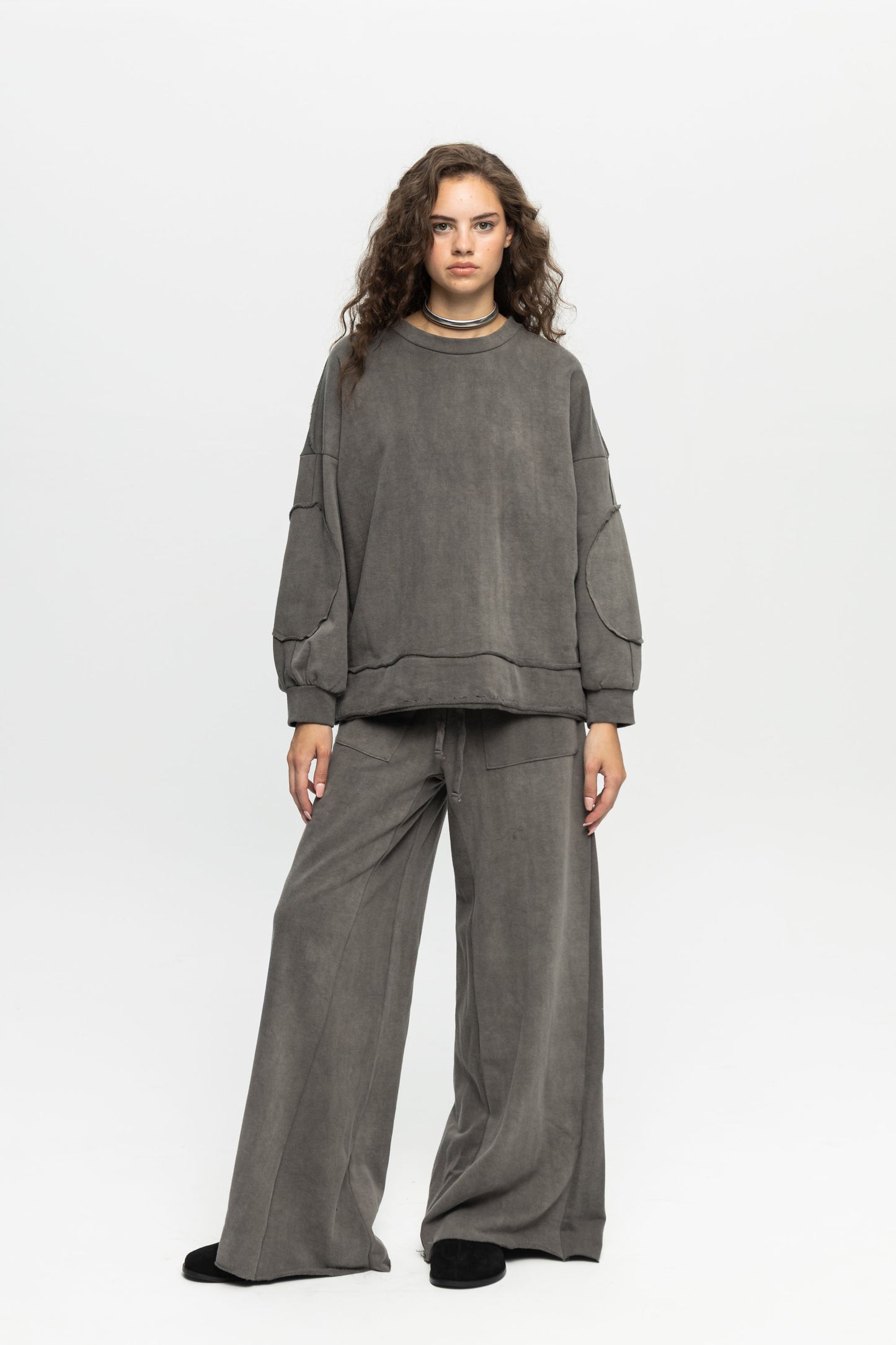 Washed Sweatpants-Black and Black
