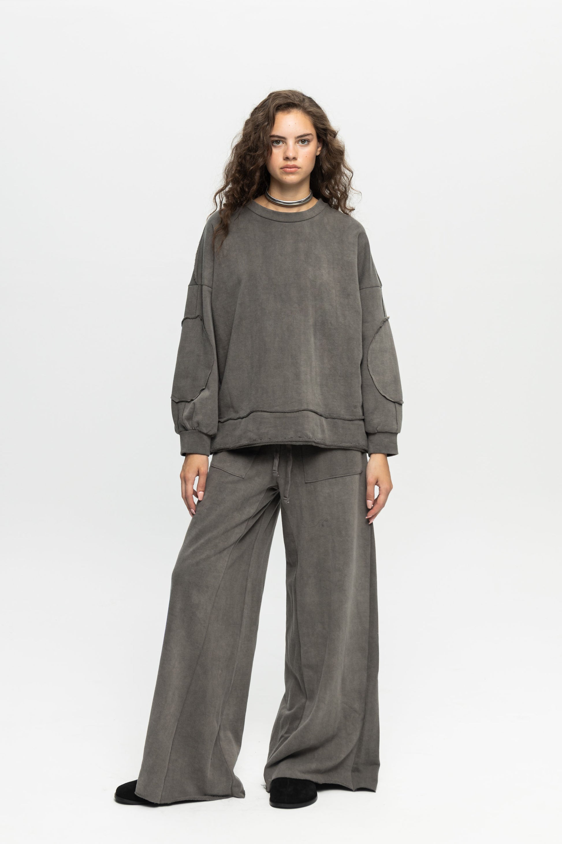 Washed Sweatpants-Black and Black