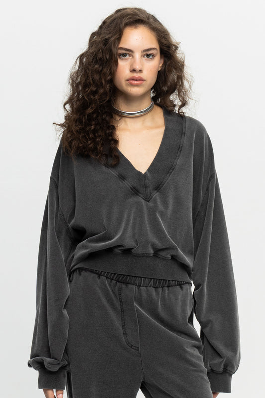 Casual V-Neck Sweater-Black and Black