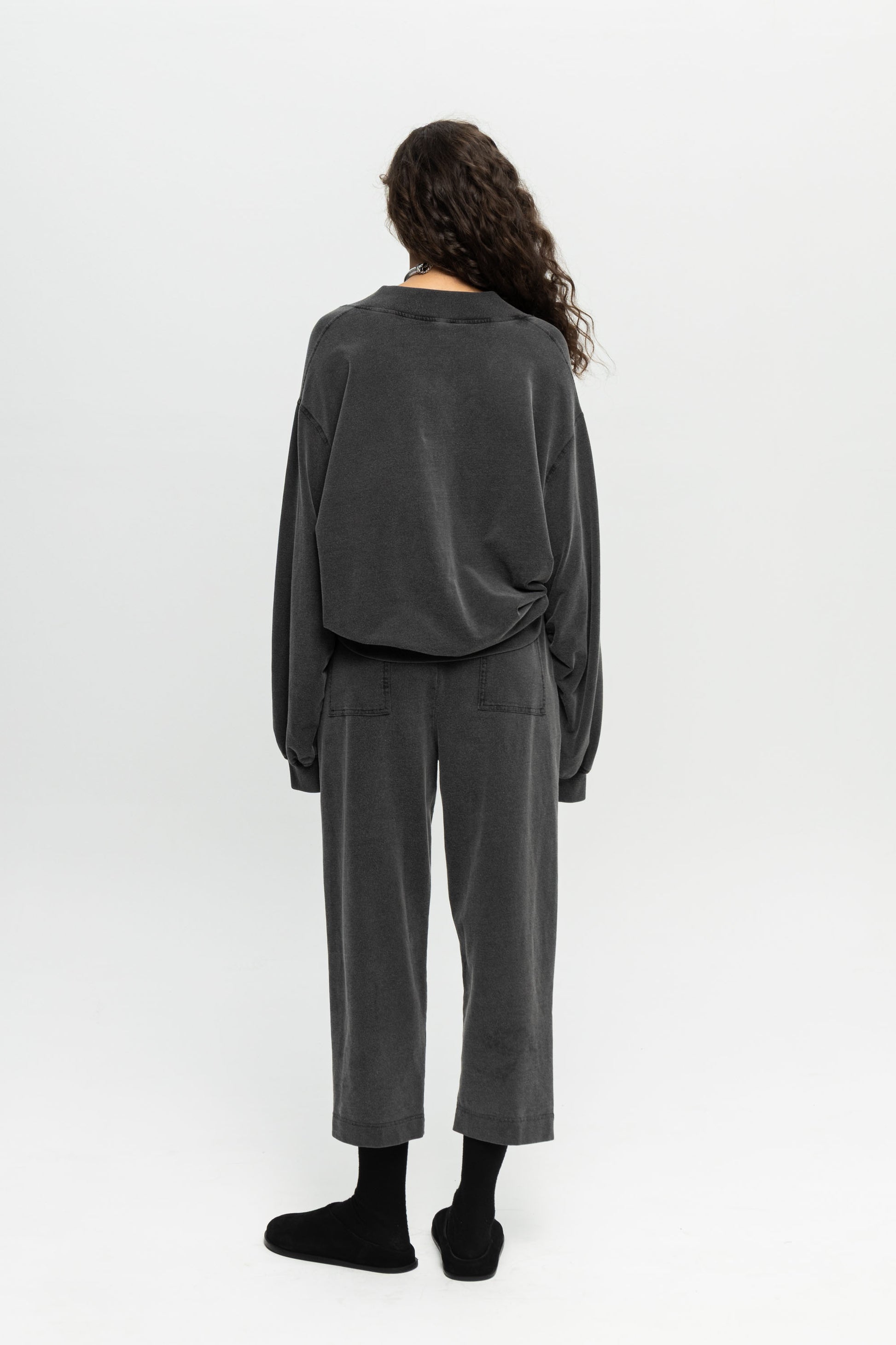 Casual V-Neck Sweater-Black and Black