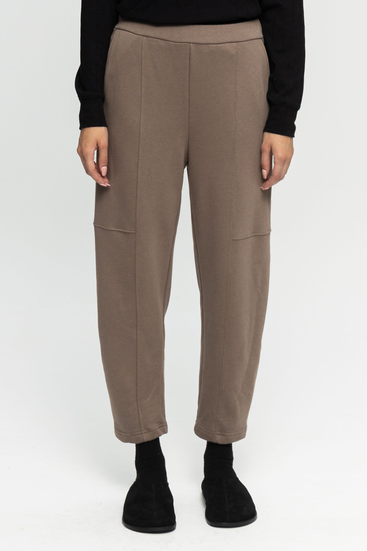 Essential Jogger Pants-Black and Black
